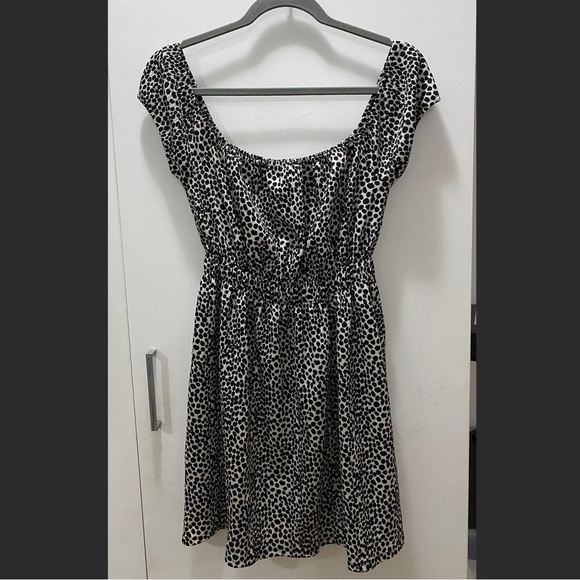 Topshop Spot shirred mini dress - Picture 2 of 4